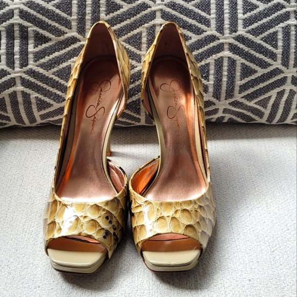 Jessica Simpson high heels - Picture 1 of 6